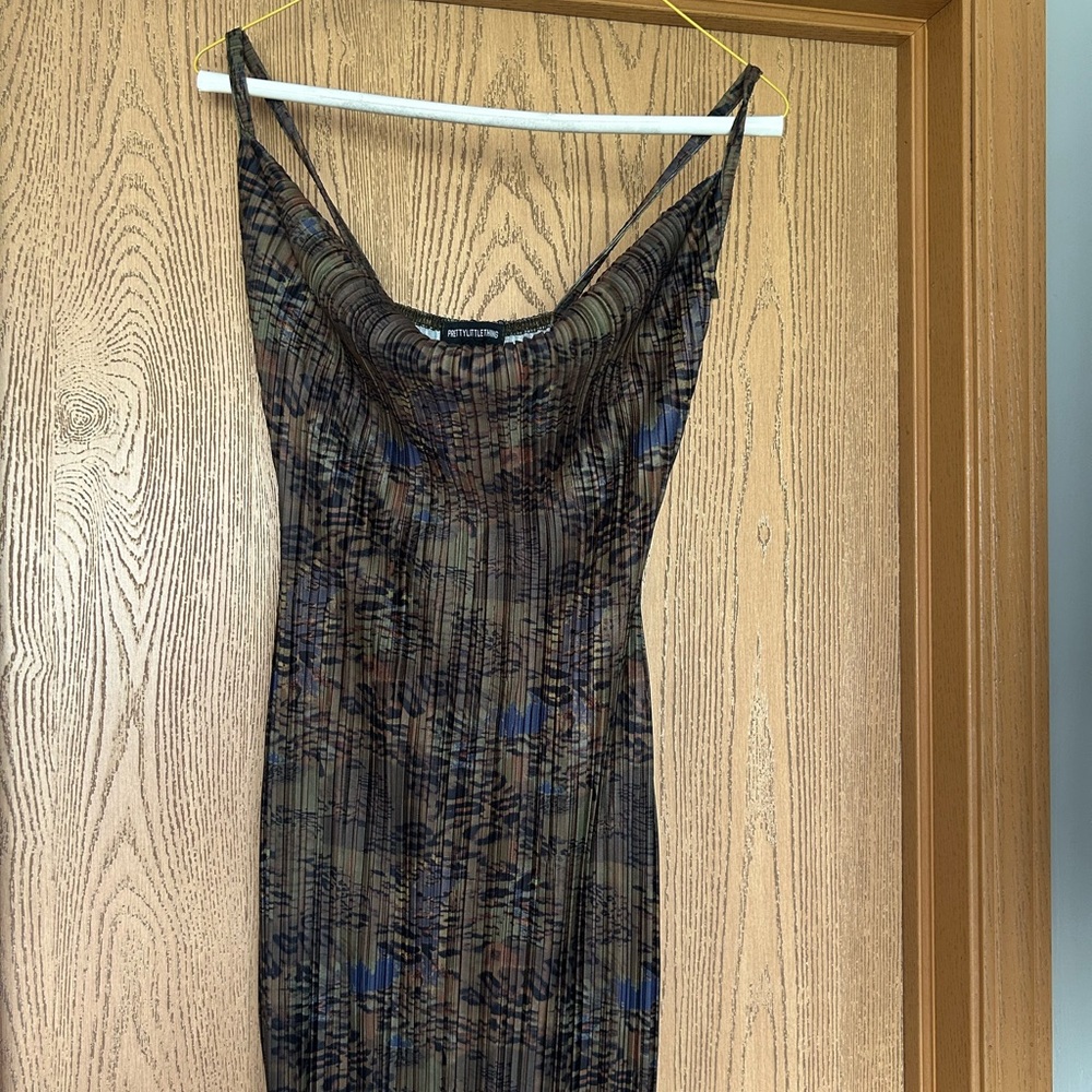 PrettyLittleThing Multicolor Patterned Dress